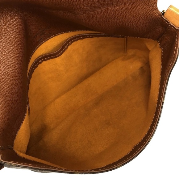 Louis Vuitton Musette Tango - Picture 7 of 12